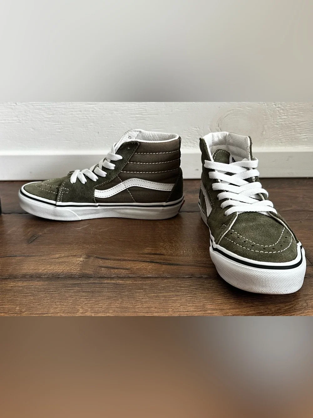 Vans Sk8-Hi Olive Green Suede High Top Sneakers Kids Size 2 EUC